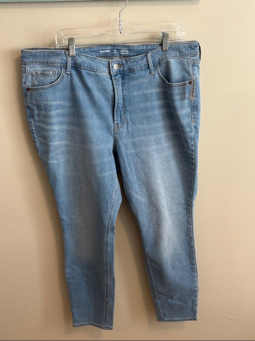 NEW Old Navy Rockstar Super Skinny Jeans 18 Petite Blue Denim Light Wash Women